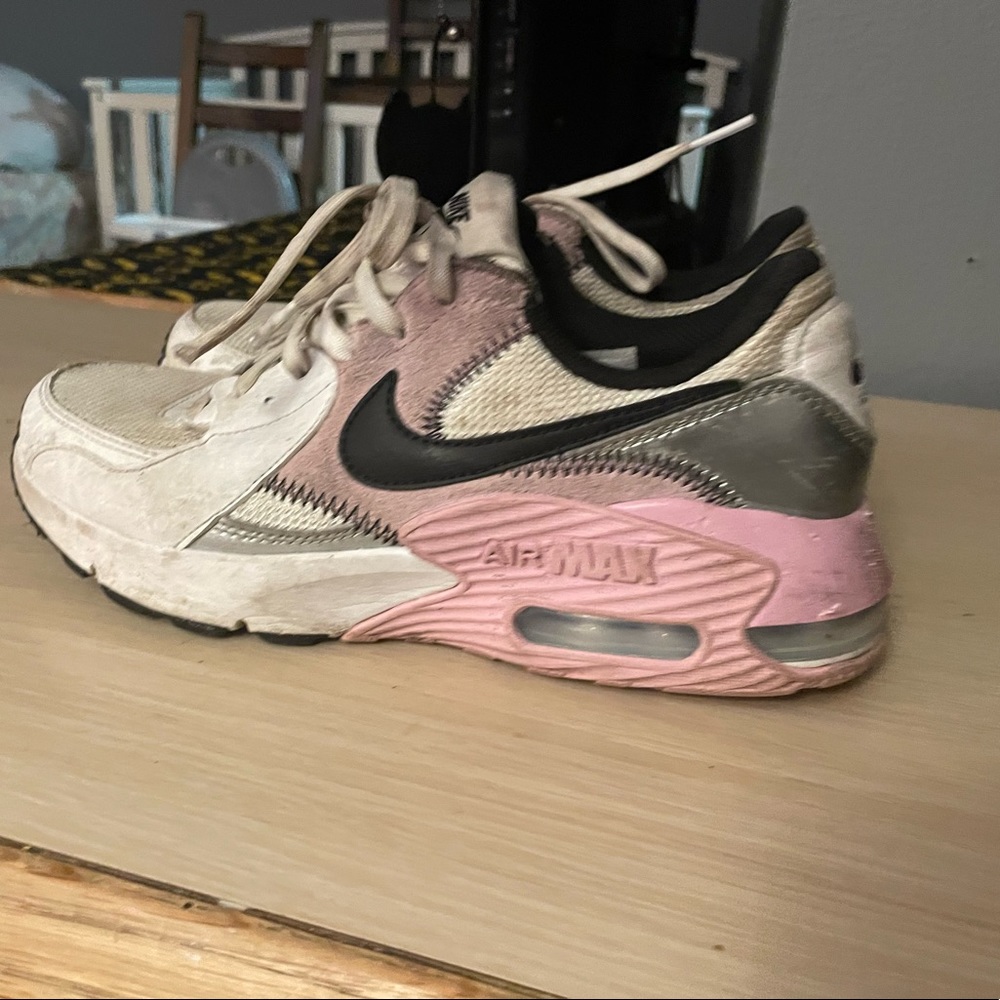 Nike shoes